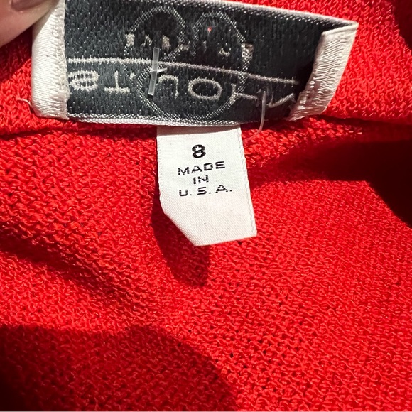 Vintage St. John Evening Red Knit Blazer and Skirt Stunning. Size 8 Made in USA. - Picture 5 of 9